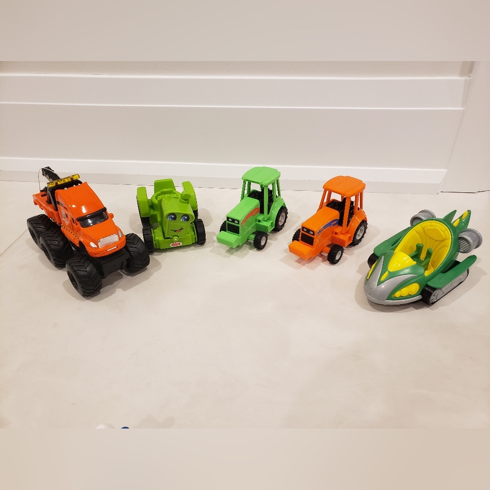 Tractors and tow truck toy vehicles